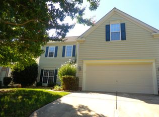 6414 Harburn Forest Dr, Charlotte, NC 28269