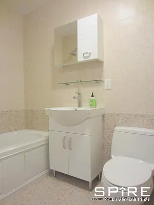 Rented by Spire Group | media 18