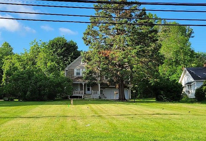 1st image of 22495 Brookpark Rd