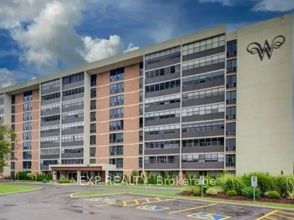 65 Westmount Rd N #412, Waterloo, ON N2L 5G6