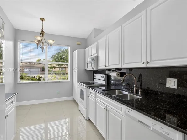 2151 Umbrella Cay, West Palm Beach, FL 33411