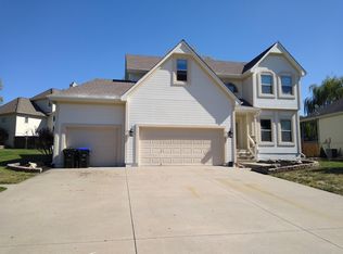 1135 SW Santa Fe Dr, Lees Summit, MO 64081