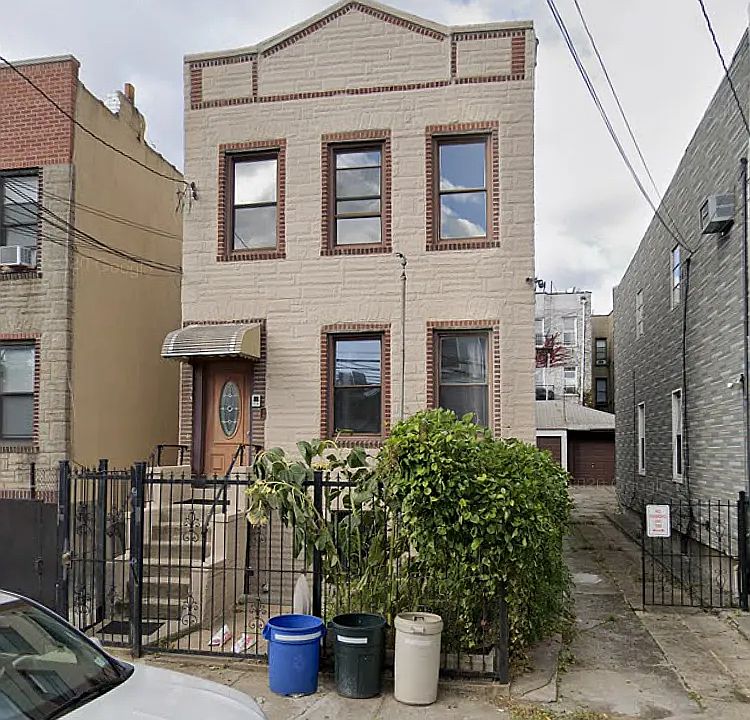 1st image of 3354 10th St