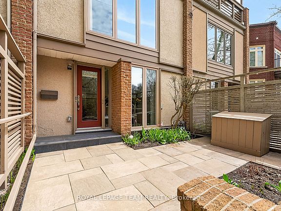 3rd image of 164 Dufferin Rd