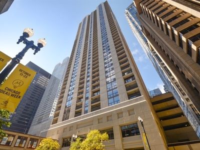 200 N Dearborn St UNIT 1904, Chicago, IL, 60601