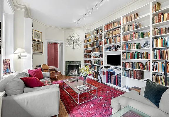 3rd image of 41 Central Park N #6EF