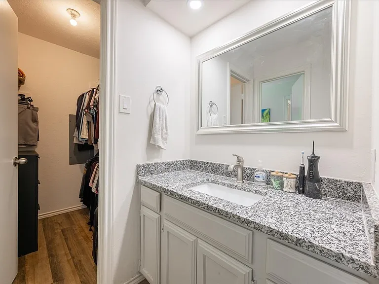 1405 Ivywood Dr — Photo 17