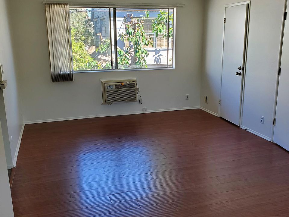 1st image of 520 W Knoll Dr APT H