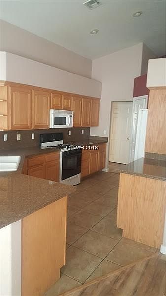2nd image of 4409 Ornate Ct
