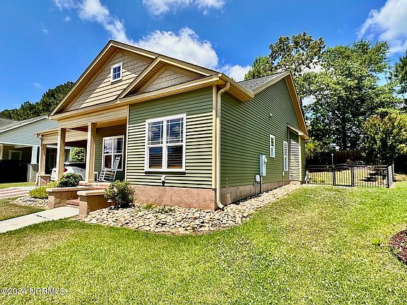 5th image of 1725 Sassafras Court