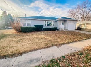 827 W Ruby St, Albion, NE 68620