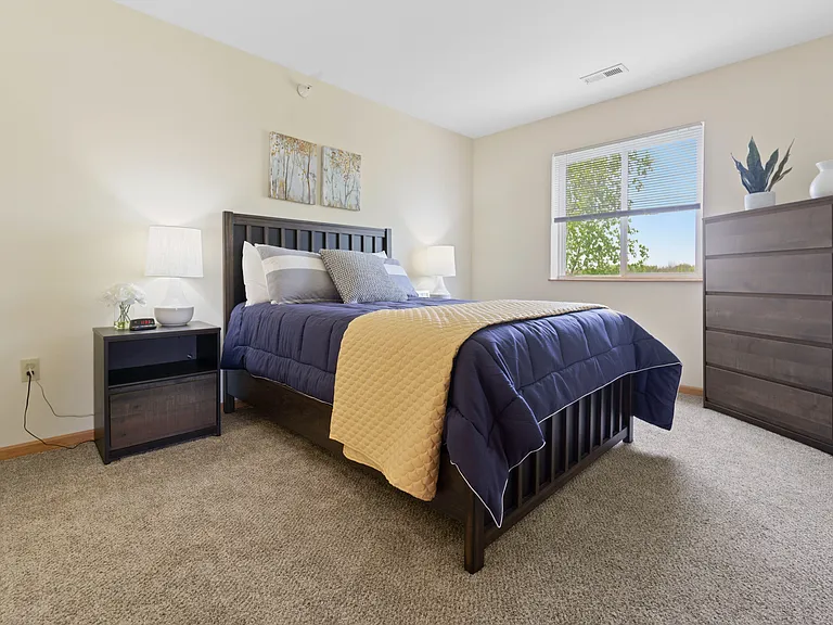 Saddlebrook Apartments Bedroom