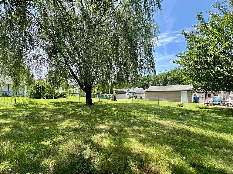 4604 David Dr — Photo 30