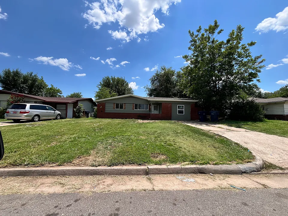 2708 SW 60th St