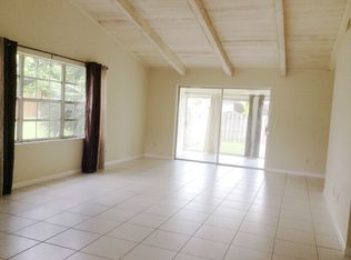 106 Arrowhead Cir, Jupiter, FL 33458