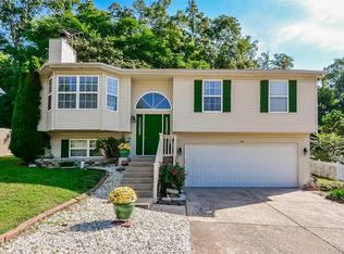 140 Keystone Dr, Fenton, MO