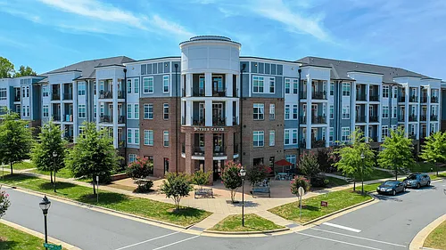 Holly Crest Apartments Photo 1
