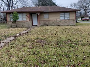 299 Roxton Ln, Beaumont, TX 77707