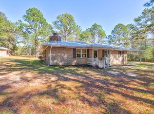4 Pinewood Dr, Defuniak Springs, FL 32433