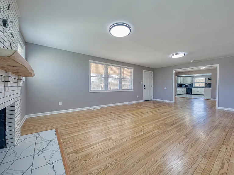 4114 Central Avenue Pike — Photo 5