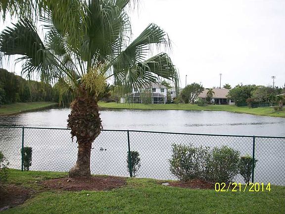 3rd image of 10291 NW 16th St