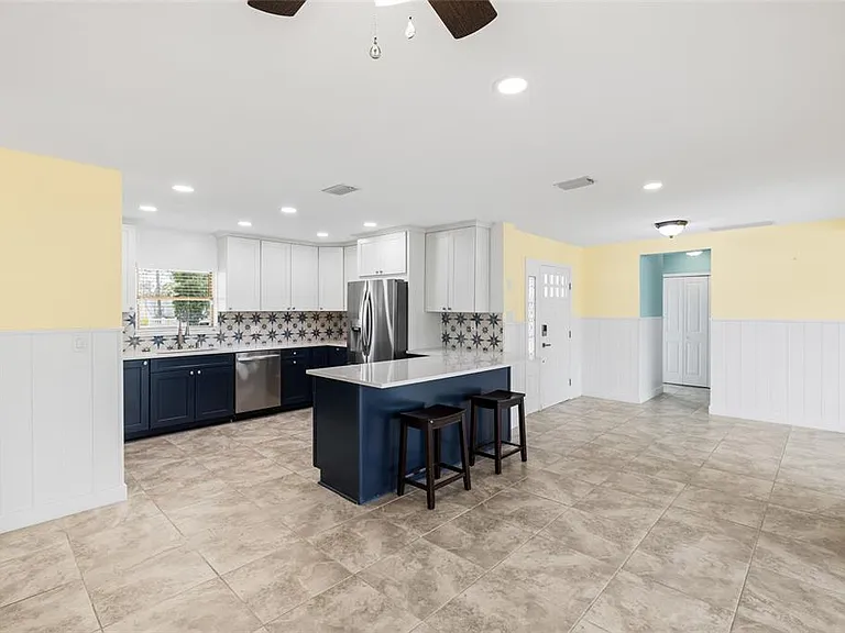 5541 Bayou Grande Blvd NE — Photo 9