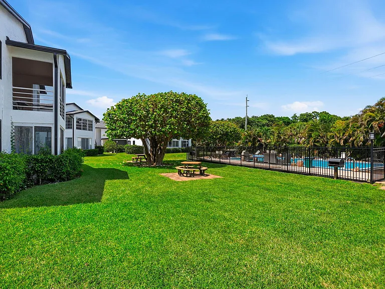 12370 Alternate A1a M5 Cabana Colony #M5 — Photo 23