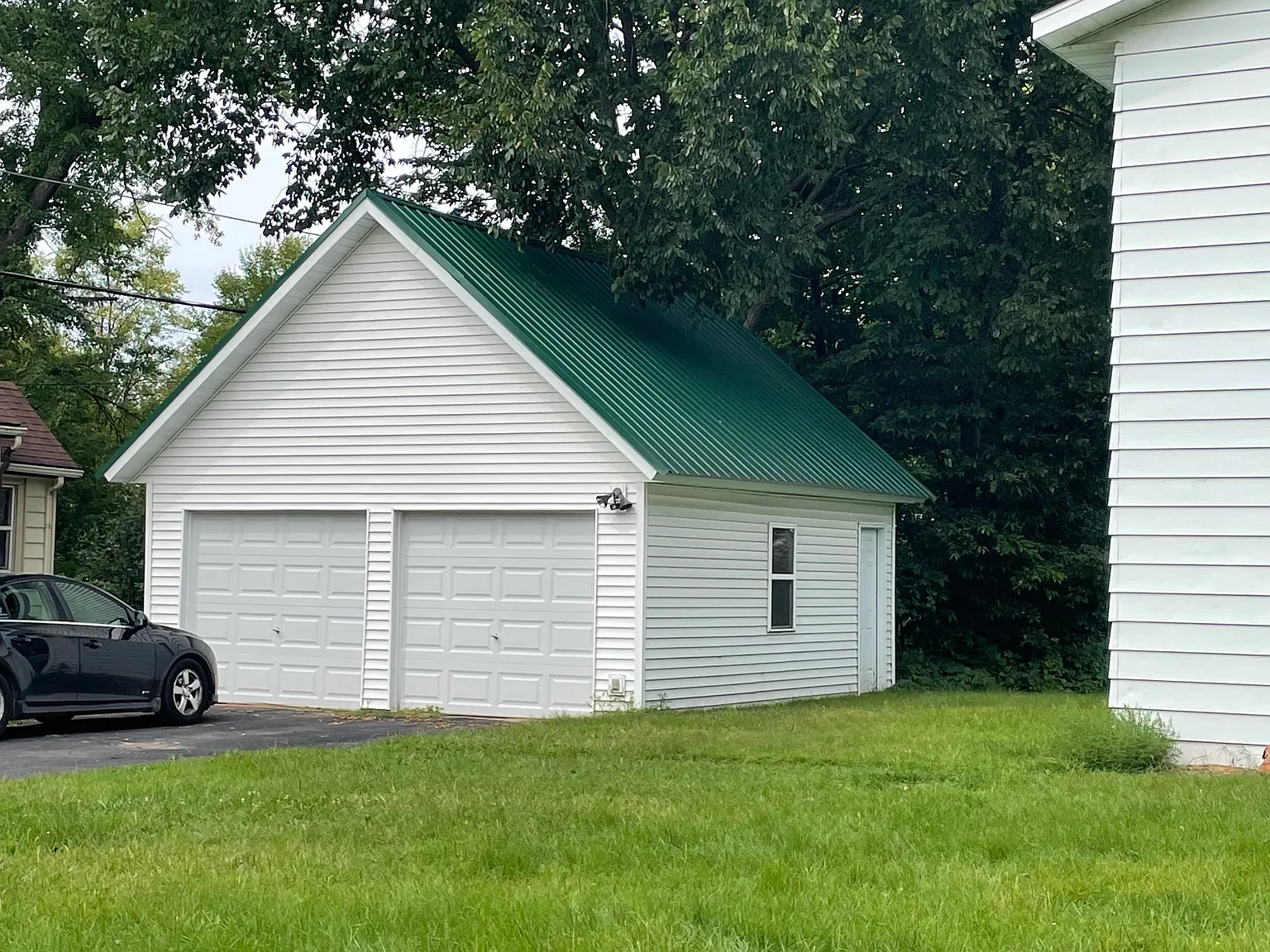 6 bed, $2,025 — Photo 3