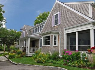 20 North St, Mattapoisett, MA 02739