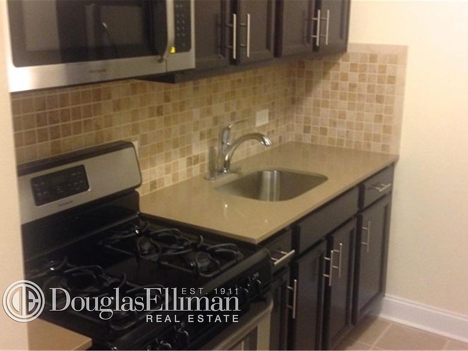 2nd image of 420 E 102nd St APT 3L