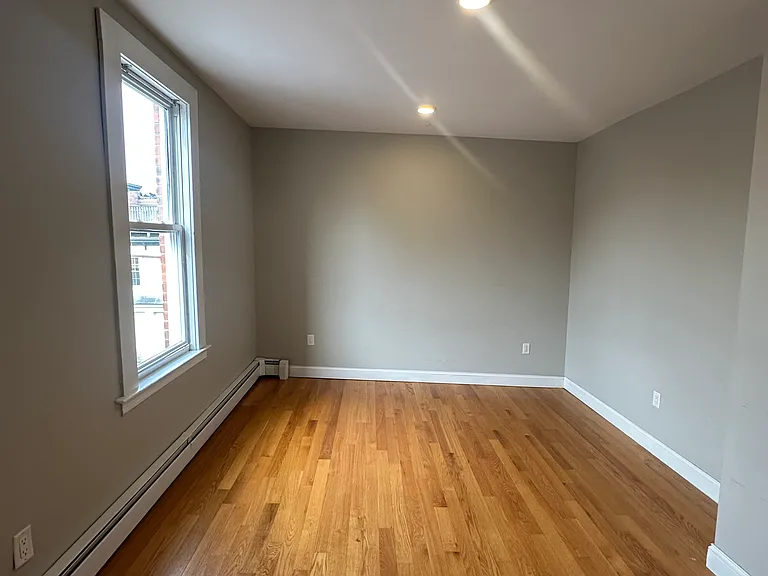 533 Chapel St #5 — Photo 9