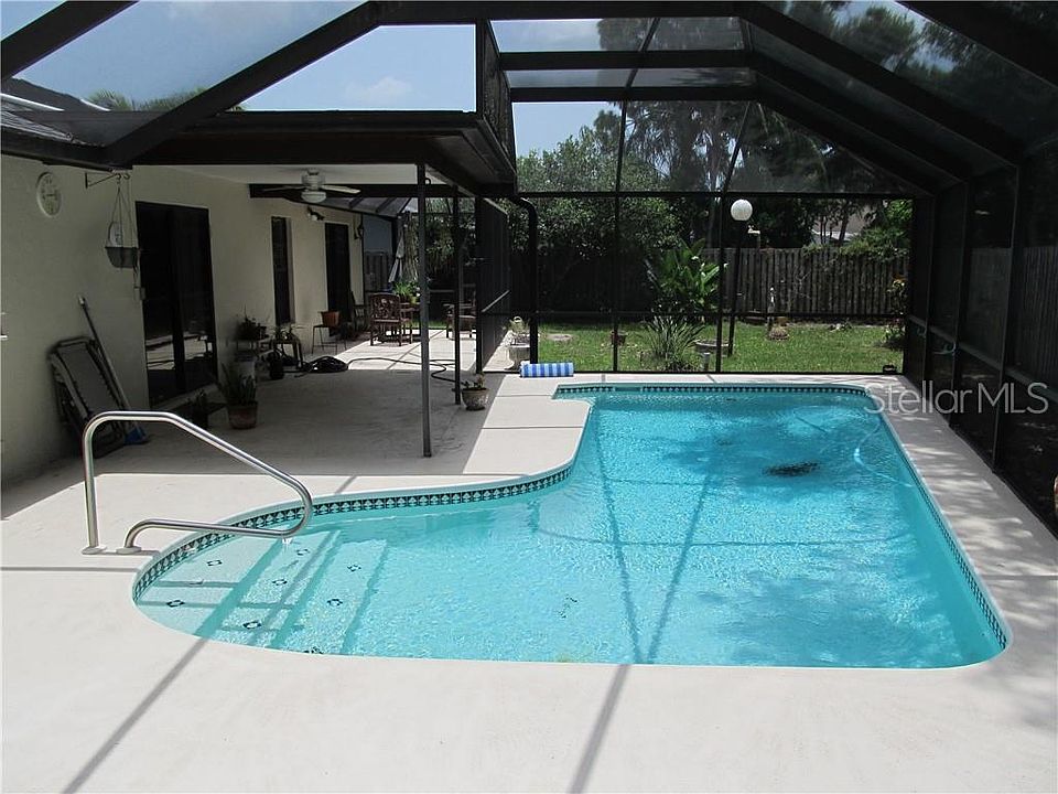 2nd image of 6736 Friendship Dr Unit 21