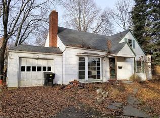 1529 Sunset Dr NE, Warren, OH