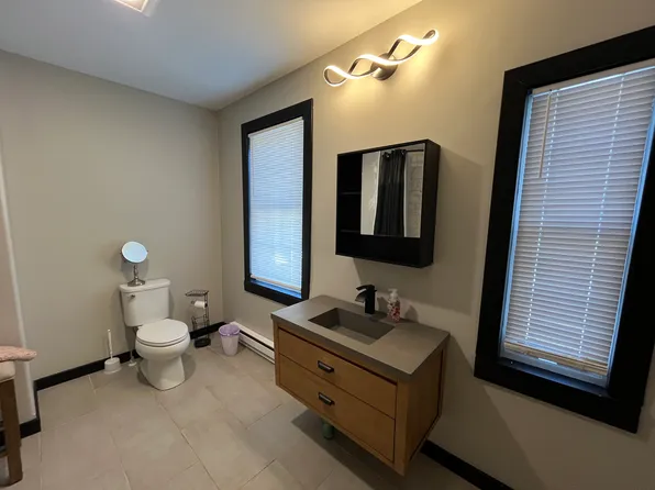 600 S Beech St, Manchester, NH 03103