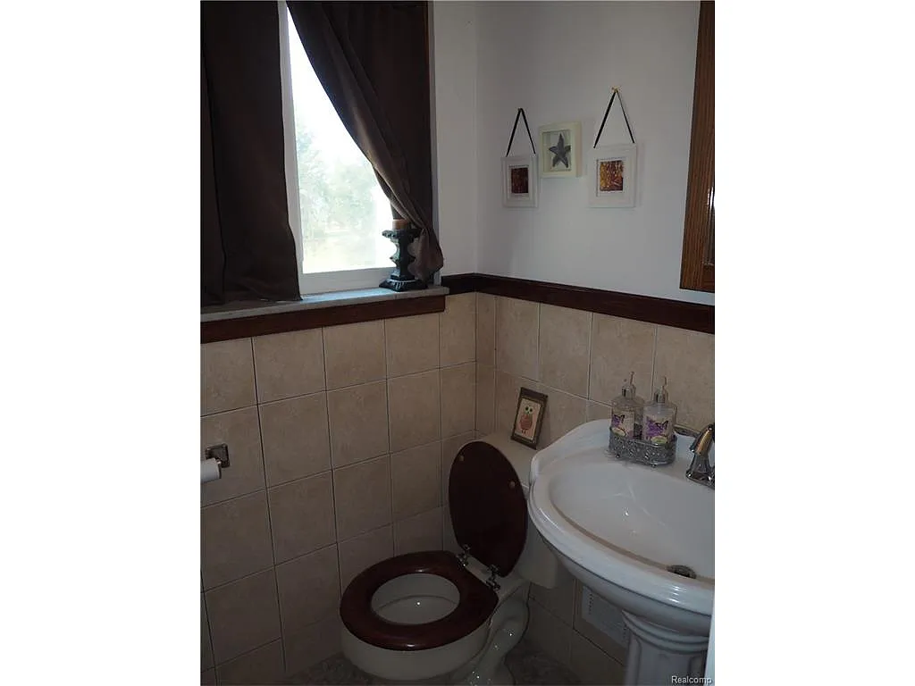 1179 Stamford Rd photo 1