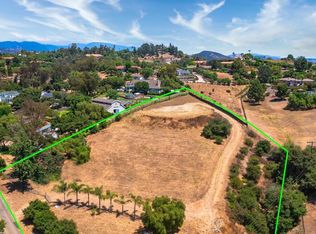 3261 Live Oak Park Rd, Fallbrook, CA 92028