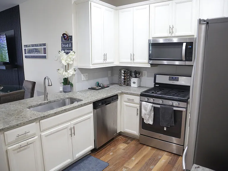 679 E Church St #A — Photo 12