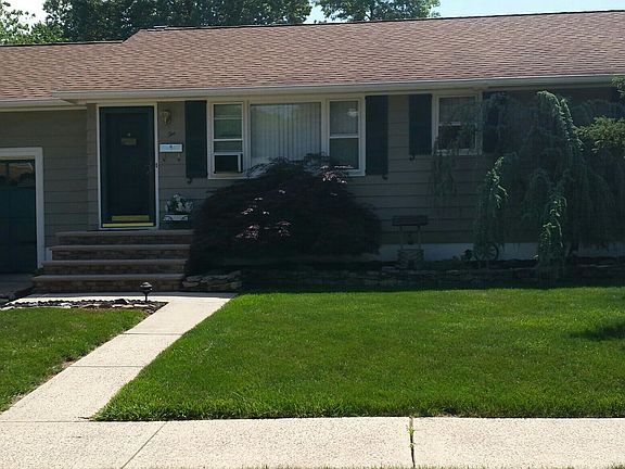 2nd image of 2 Richard Ave