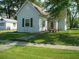 308 N Washington St, Martinsville, IL 62442