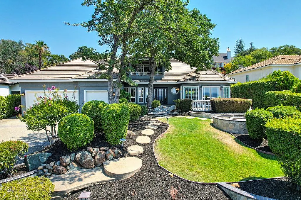 248 Muse Dr photo 1