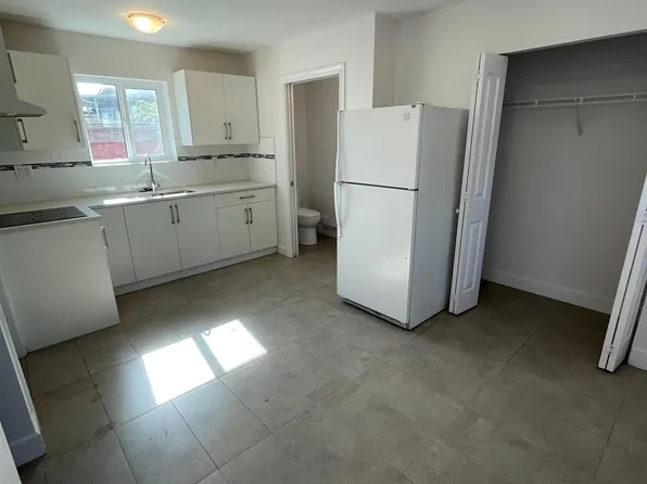 617 E 65th Ave, Vancouver, BC V5X 2P7