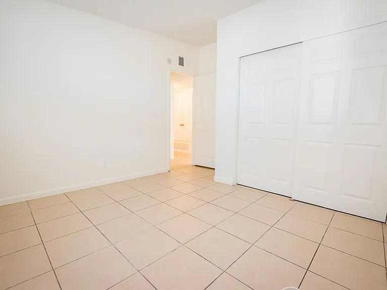 4937 E De Medici Dr — Photo 19