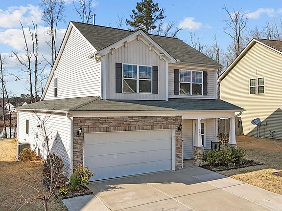 2nd image of 140 Hawksbill Dr