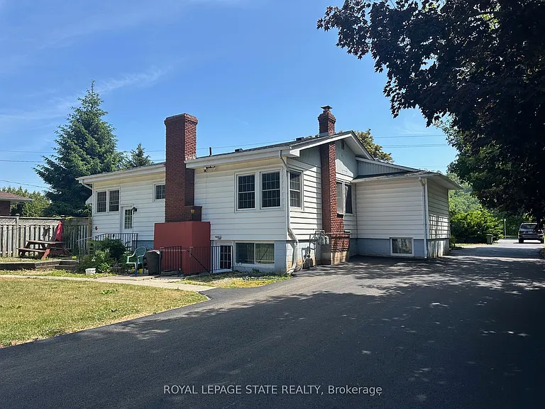 251 King St E #UPPER — Photo 15