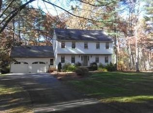 5 Robin Ln, Pepperell, MA 01463