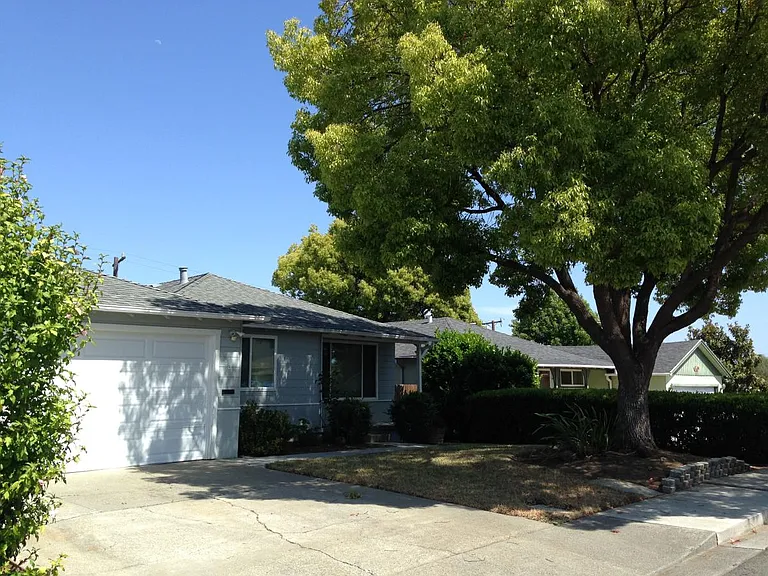 306 San Marino Ave — Photo 11