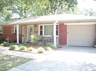 2530 Wembley Dr, Saint Louis, MO