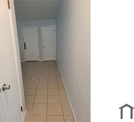 2nd image of 2304 W Garfield Blvd #2F