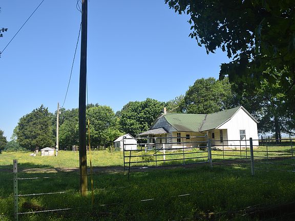 3rd image of 4599 S Farm Road 227