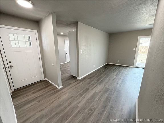 4th image of 513 W C St